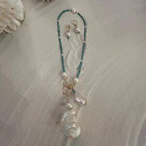 White Turban Shell & Baroque Pearl 5 in 1 Necklace with Earrings
